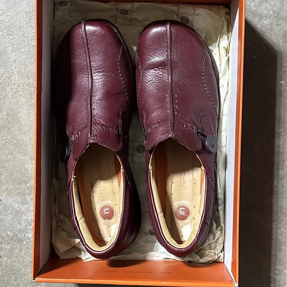 Clarks Shoes‎ Womens 7.5 N Loafer Burgundy Leather Slip On Round Toe Comfort